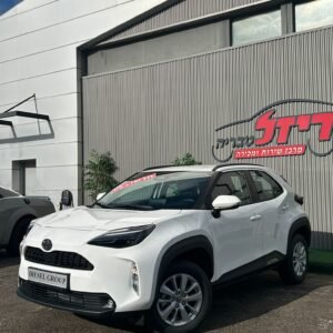 יאריס קרוס - 2026